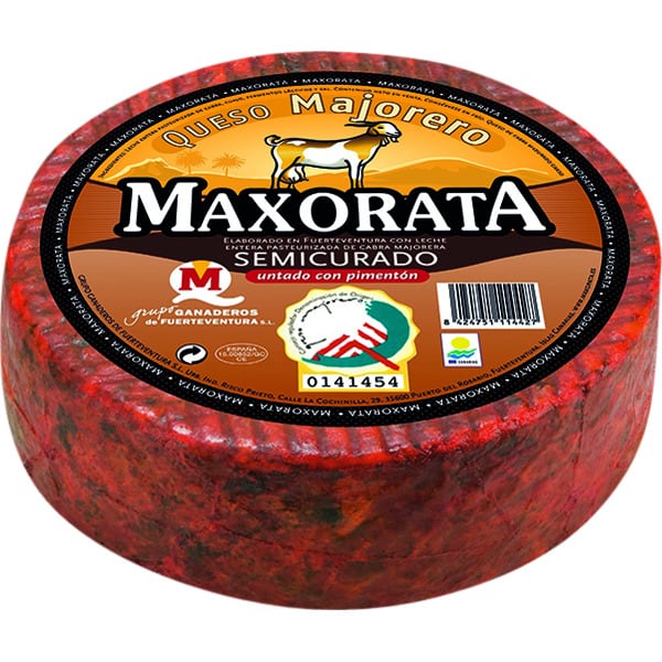 MAXORATA  Halbgereifter kanarischer Ziegenkäse mit Paprika, hergestellt aus pasteurisierter Milch DOP Majorero, Gewicht ca. 3,5 kg pro Stück.